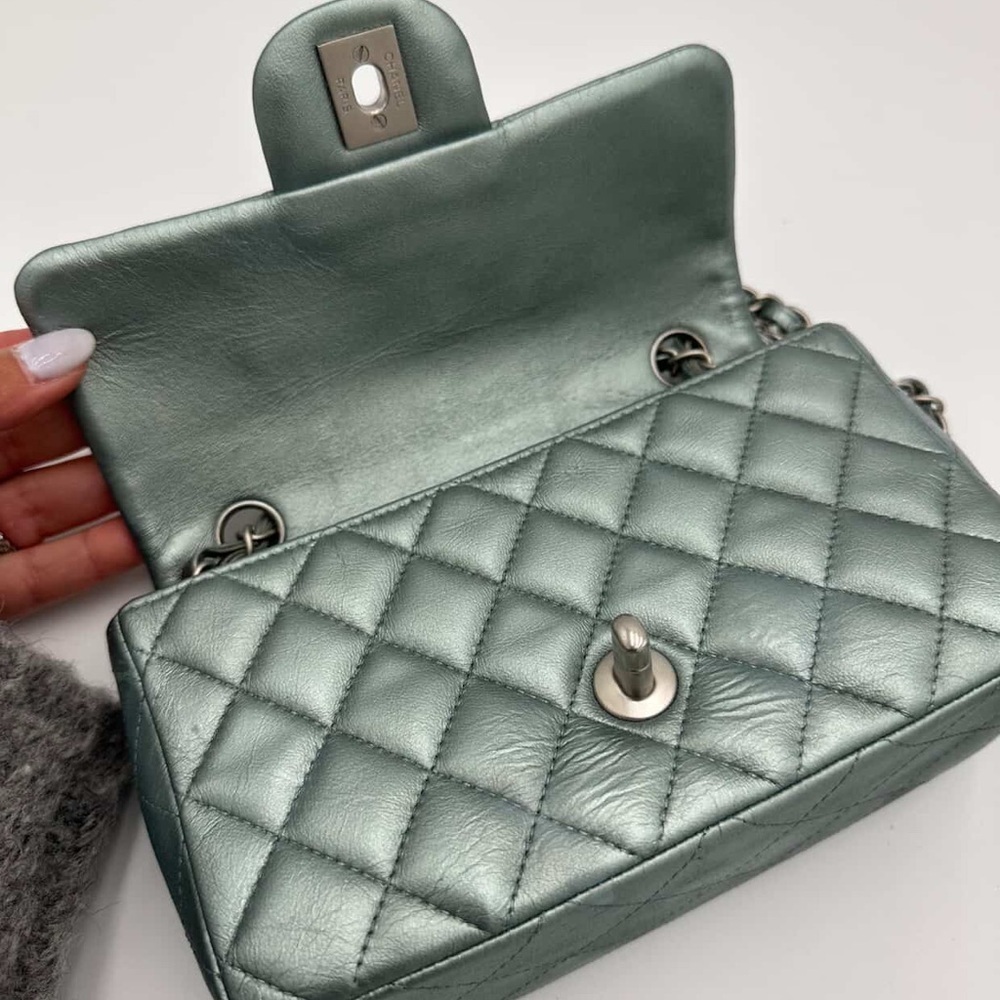 Chanel Classic Flap Pale Green - RARE COLOR - Picture 8 of 9